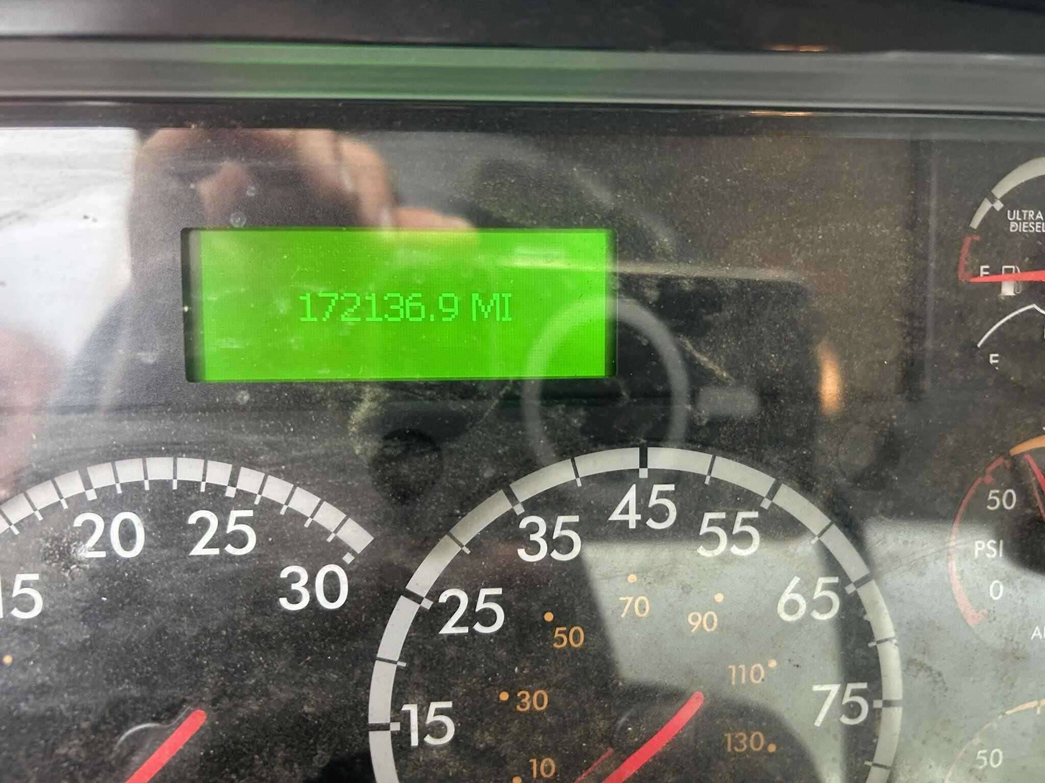 2017 Freightliner M2 image 11