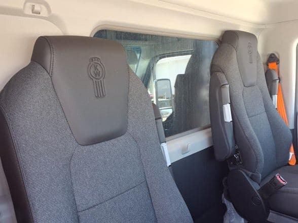 2026 Kenworth T880 image 14