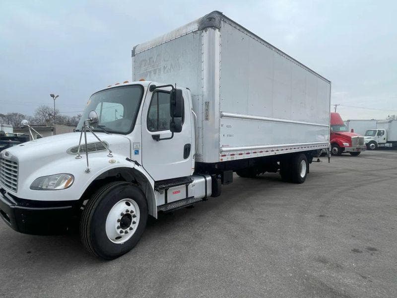 2019 Freightliner Cascadia 125 image 2