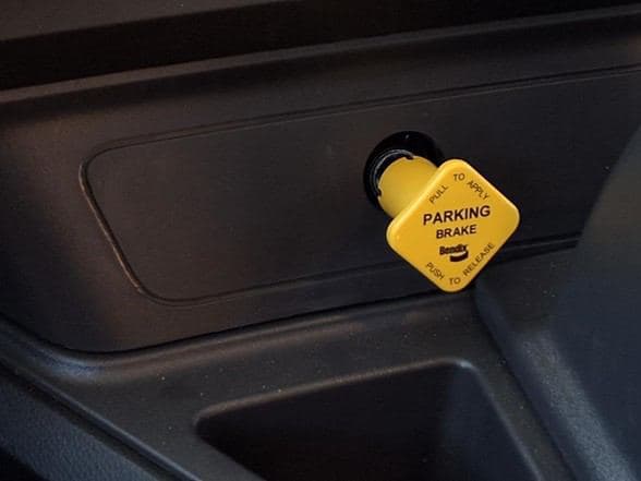 2025 Kenworth T880 image 27