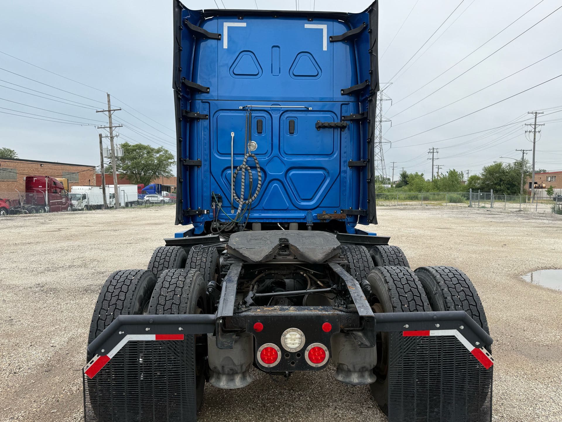 2022 Freightliner - 426k - 11,500 Hours - 455HP image 5