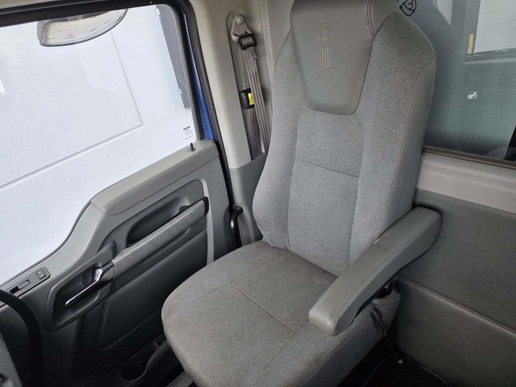 Used 2018 KENWORTH T880 image 4