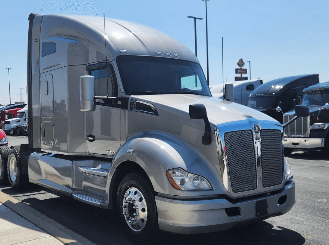 2020 Kenworth T680 image 1