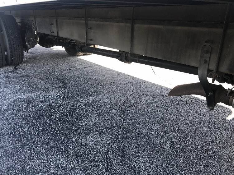 2022 International MV607 Box Truck - 220HP, 6 Speed Automatic, Roll up Door image 13