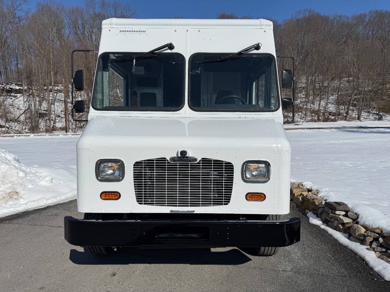 2020 Freightliner MT45 image 14