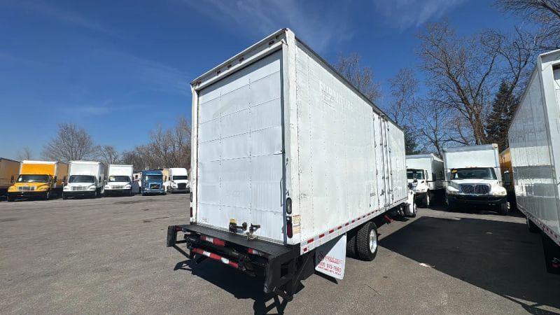 2017 Freightliner Cascadia 125 image 7