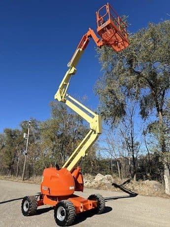 2014 JLG 450AJ image 16