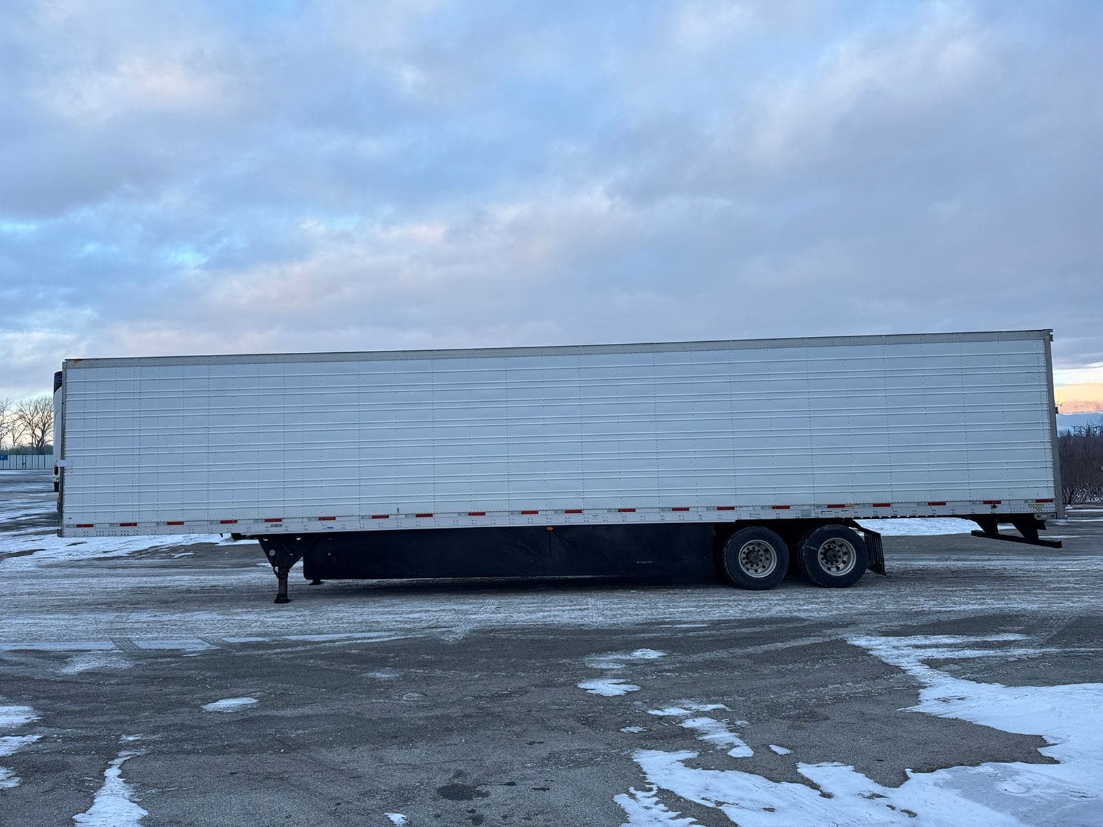 2019 Utility Reefer image 9