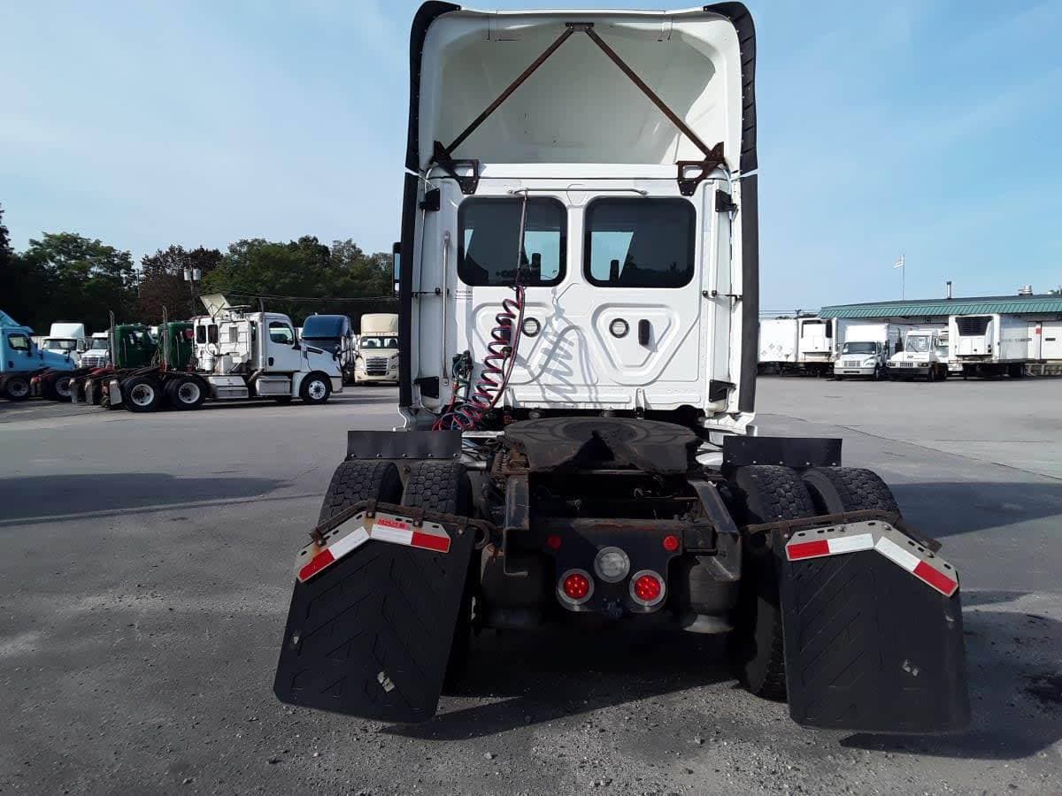 2020 Freightliner Cascadia image 5
