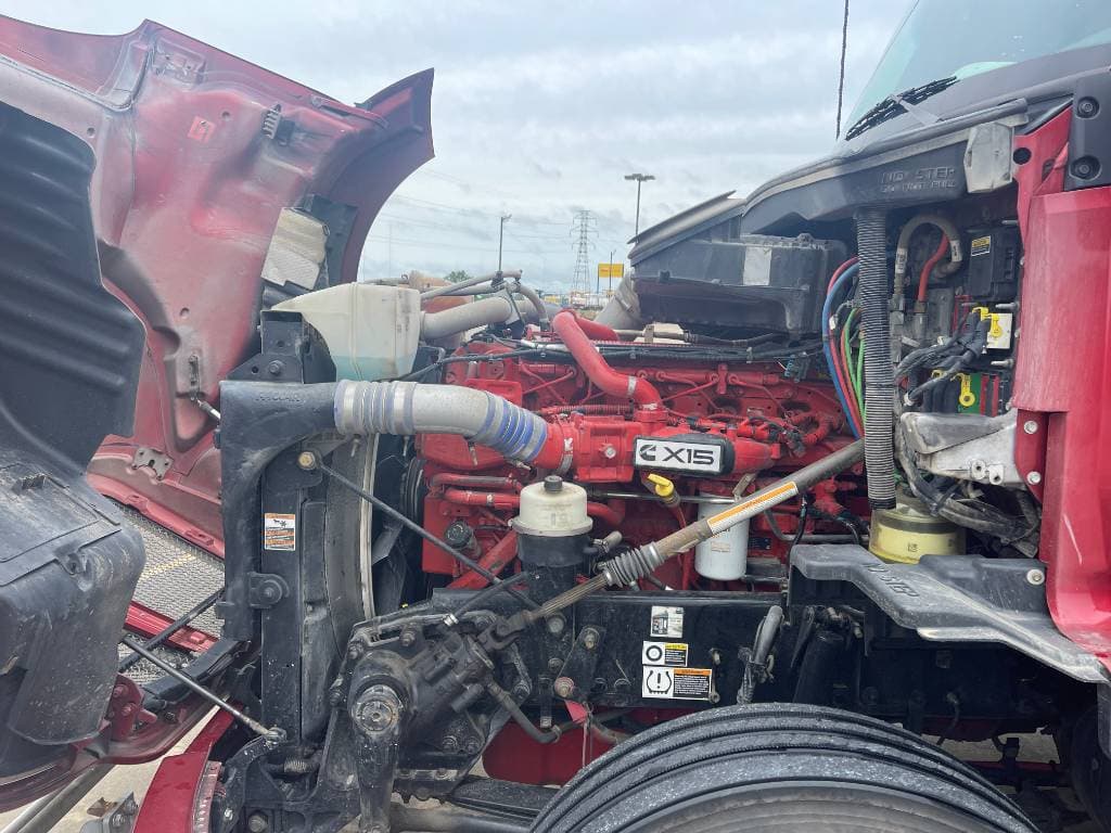 2021 Kenworth T680 image 9