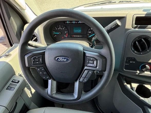 2025 Ford E350 image 19
