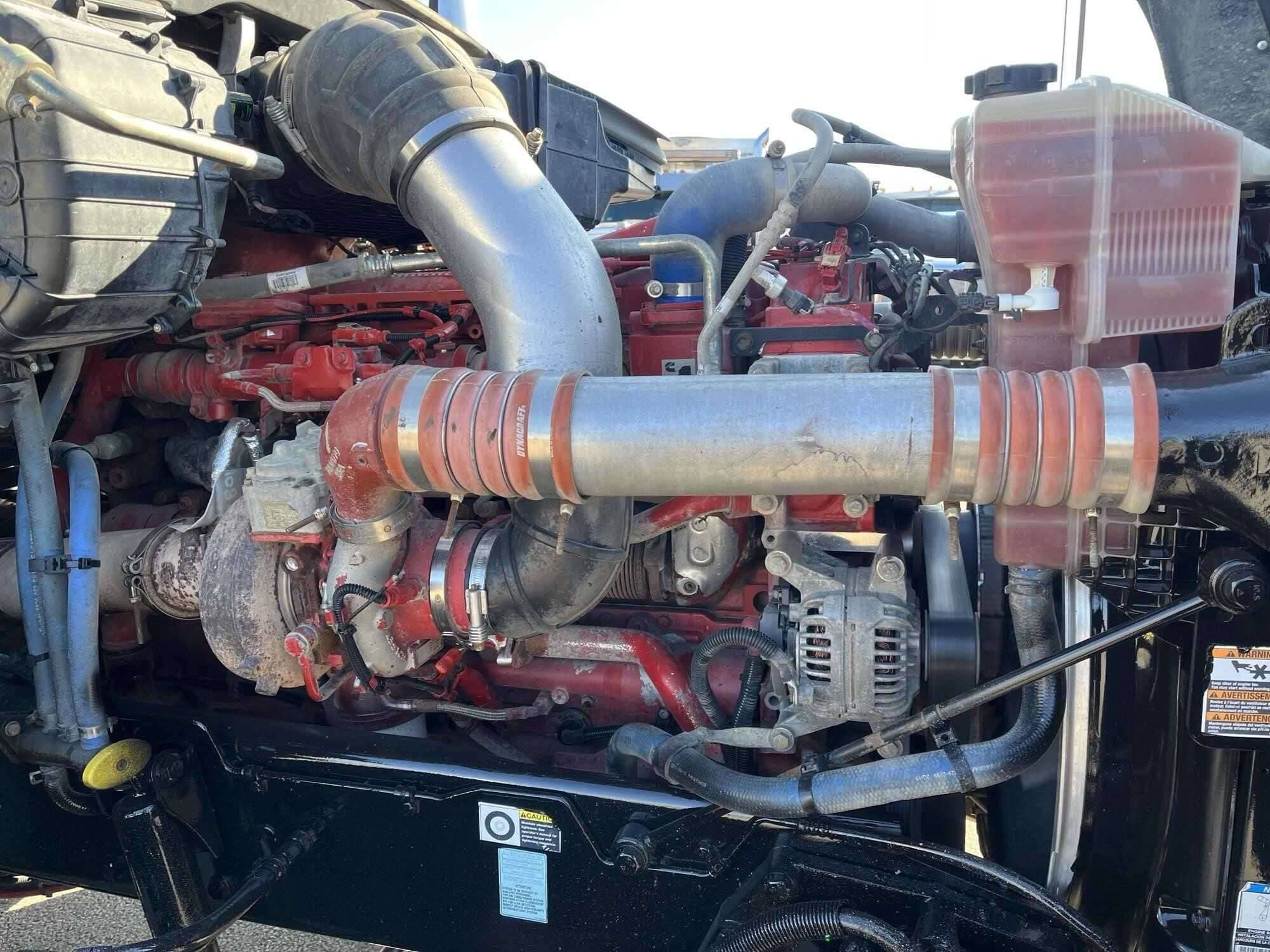 2020 Kenworth T880 image 9