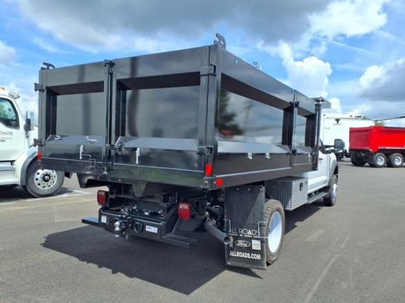 2024 Ford F550 image 5
