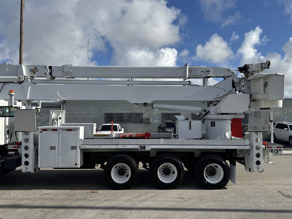 2015 Freightliner M2-112 image 8