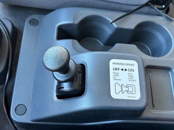 2025 Isuzu FTR image 17