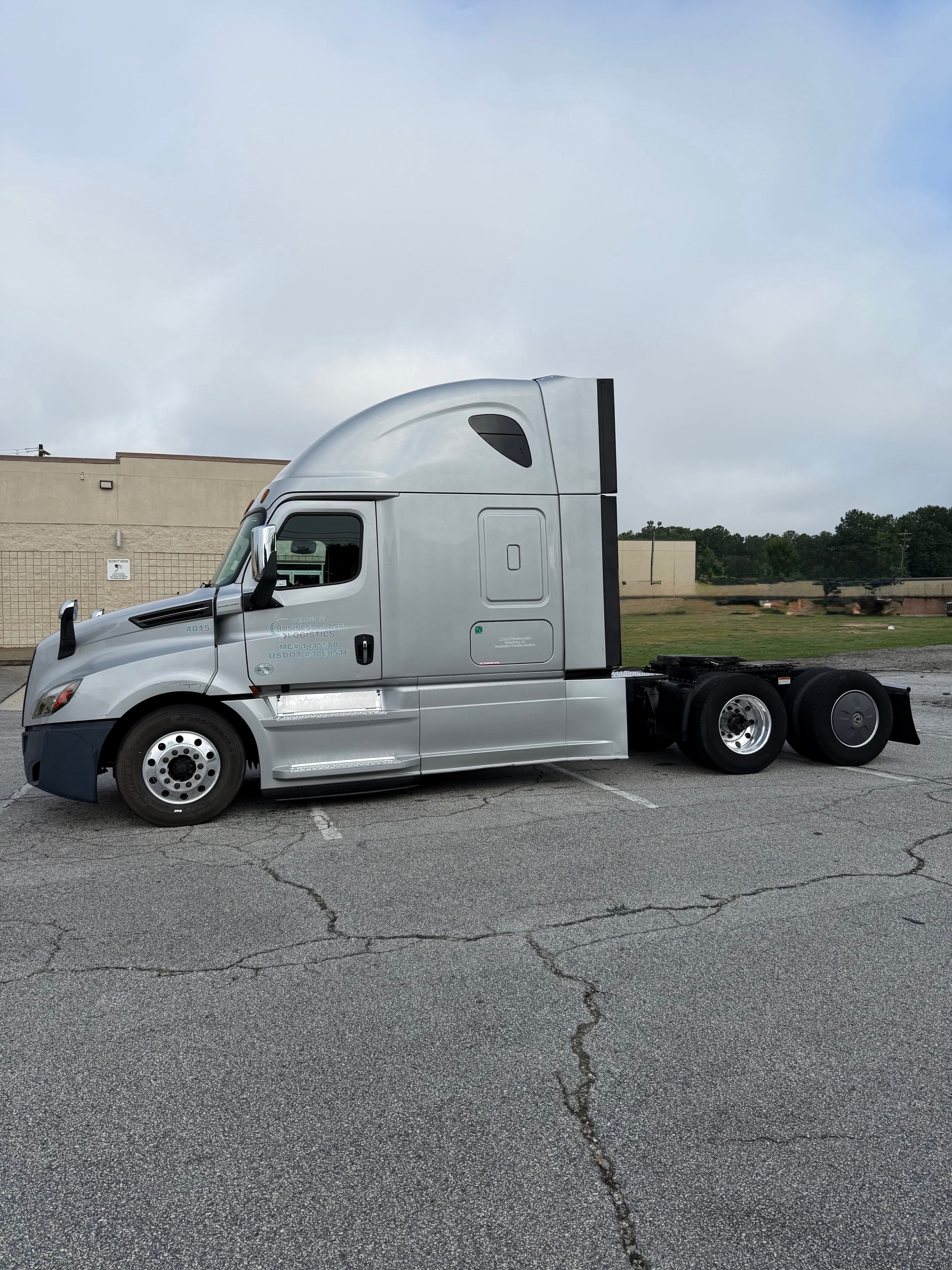 2019 Freightliner Cascadia 126 image 5