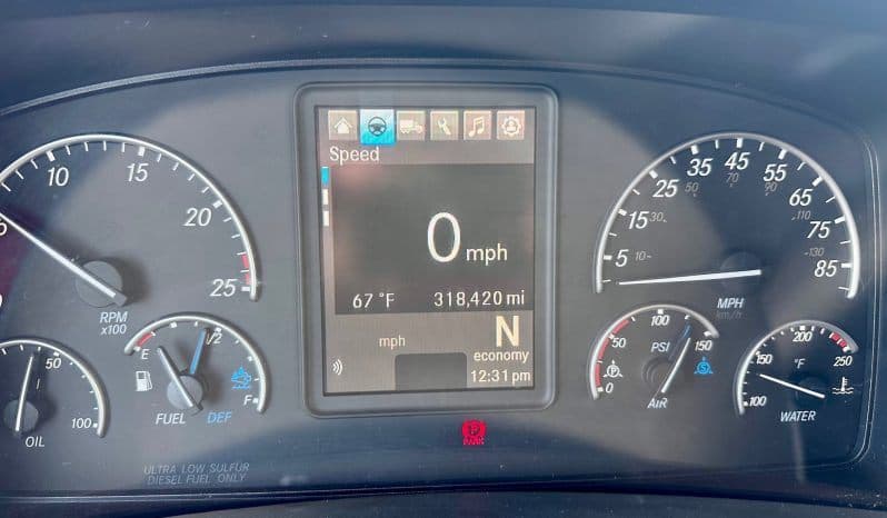 2021 Freightliner Cascadia 126 image 13