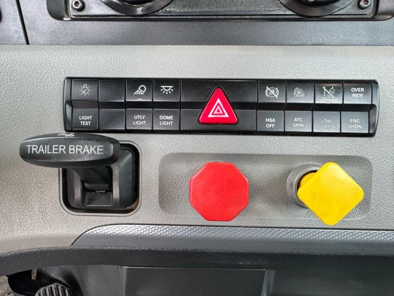 2018 Freightliner Cascadia image 18