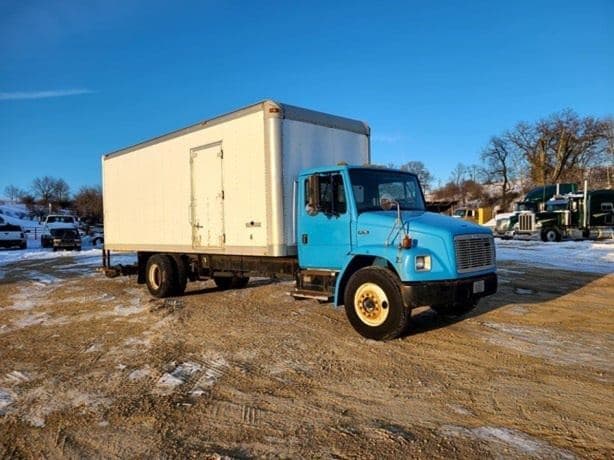 2003 FREIGHTLINER FL70 image 4