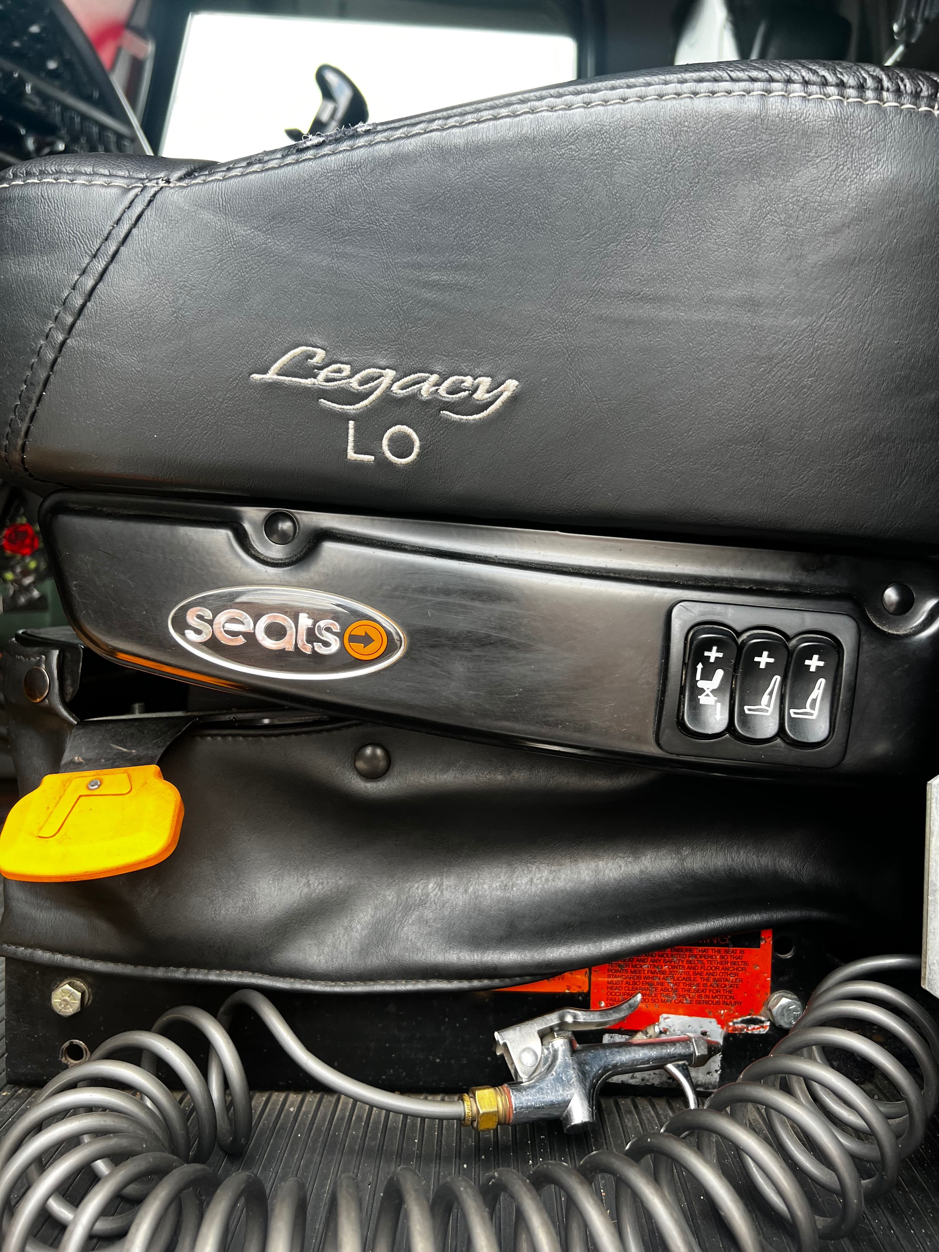 2016 Peterbilt 389 image 9