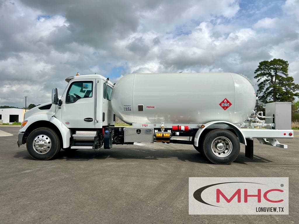 New 2026 KENWORTH T380 image 3