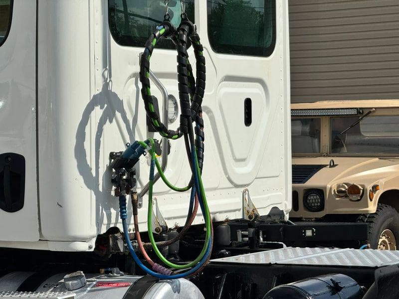 2020 Freightliner Cascadia image 11