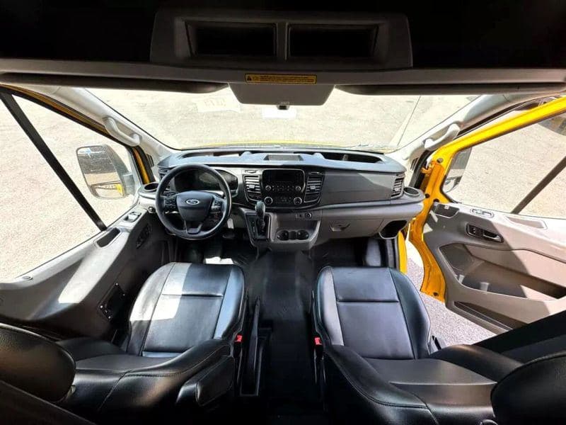 2020 Ford CF8000 image 16