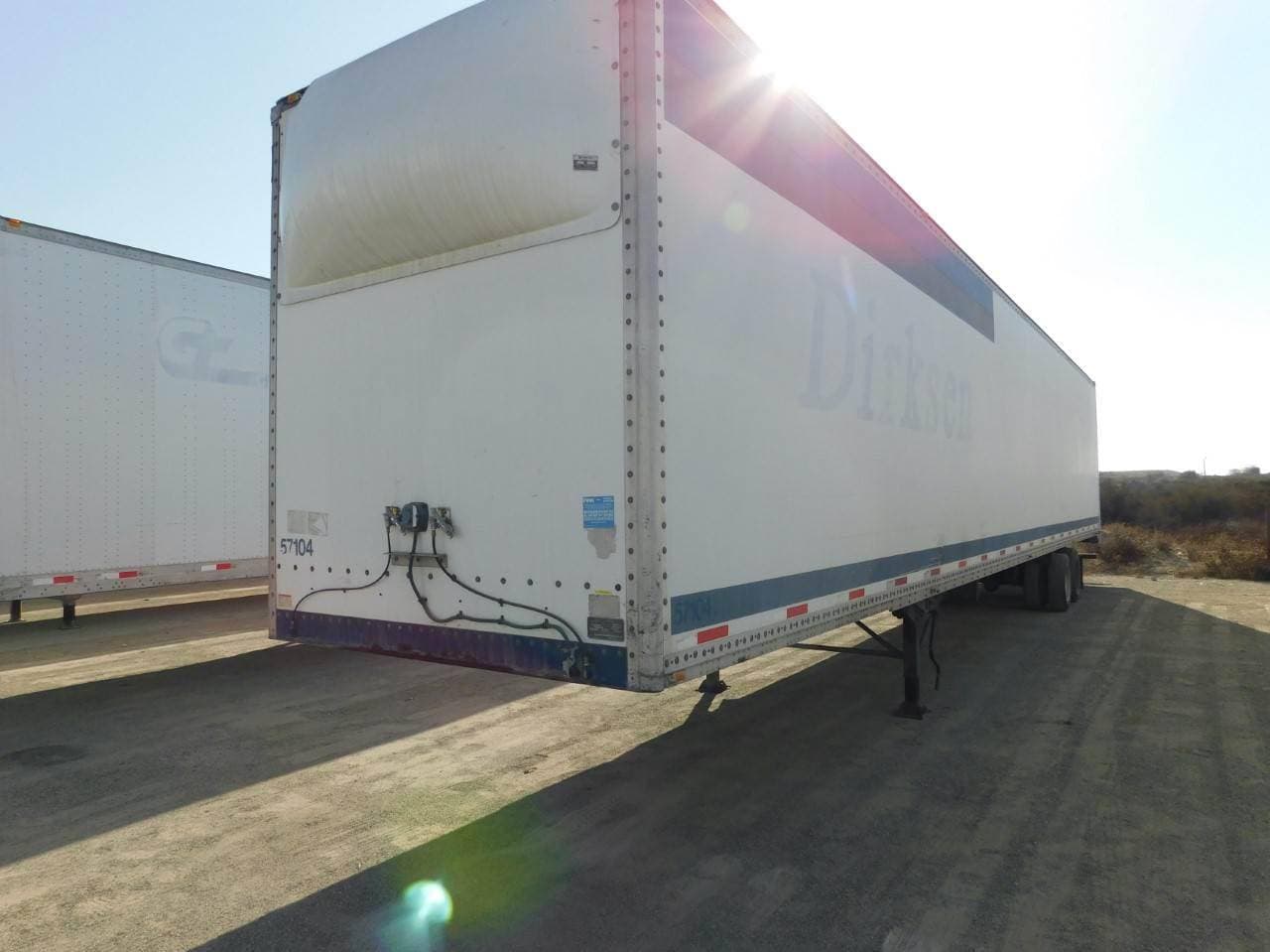 2000 Alloy Trailers - FRP 53' Dry Van Trailer image 1