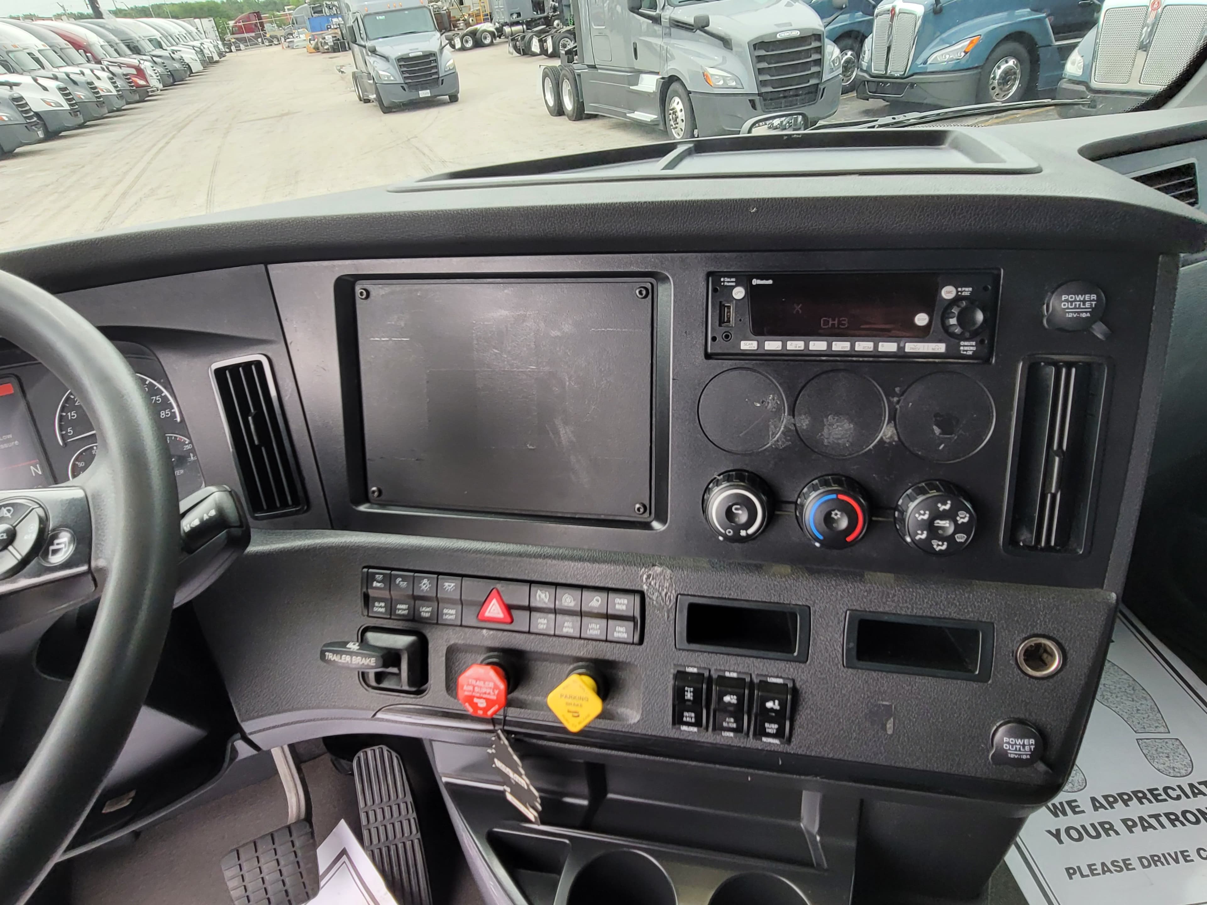 2024 Freightliner Cascadia 125 image 10