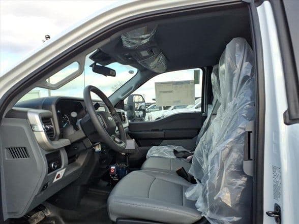 2026 Ford F550 SD XL image 17