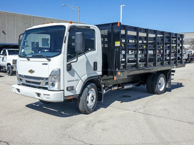2024 Chevrolet 5500 XG LCF Gas Base image 7