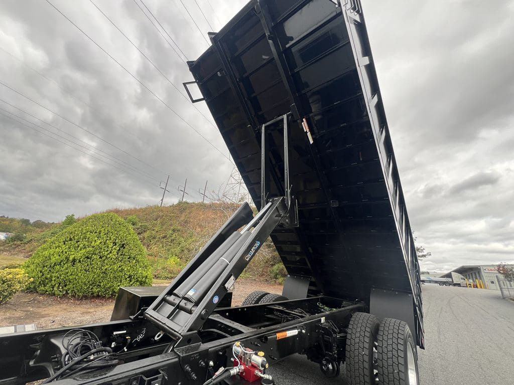 New 2026 KENWORTH T280 image 13