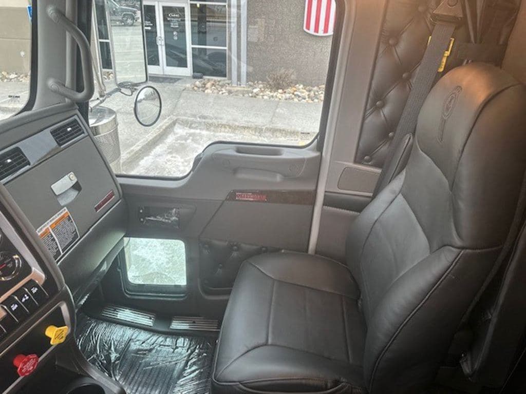 New 2026 KENWORTH W900 image 13