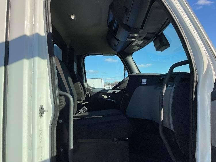 2021 Freightliner Cascadia image 3