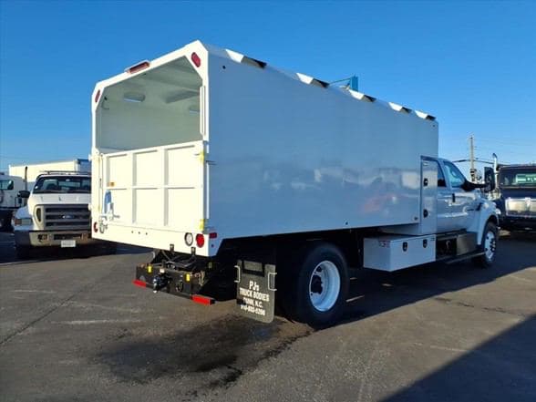 2026 Ford F750 SD image 2