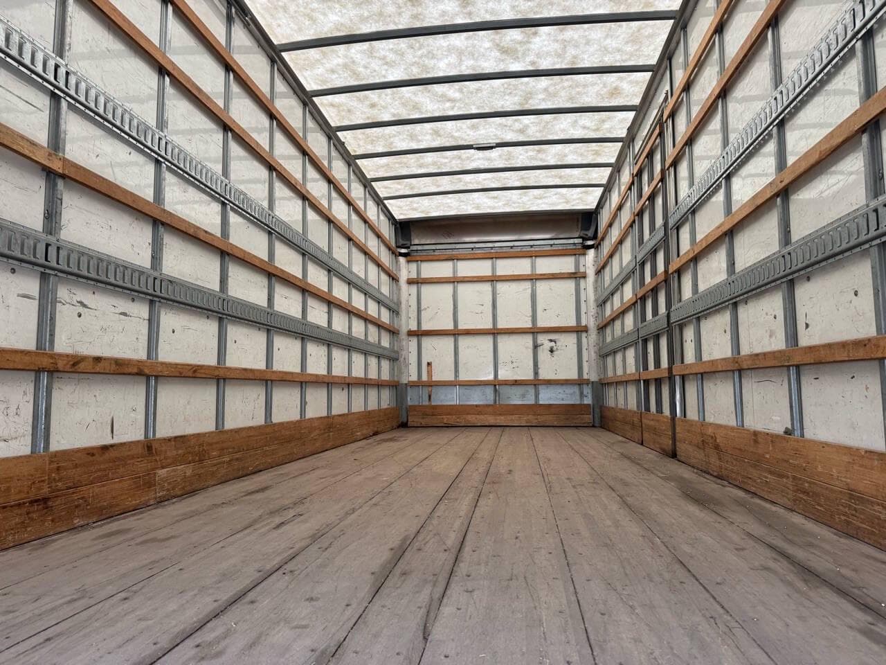 2018 Freightliner M2 106 image 7