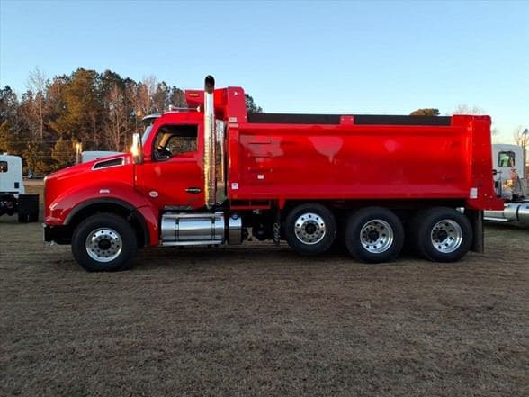 2026 Kenworth T880 image 8