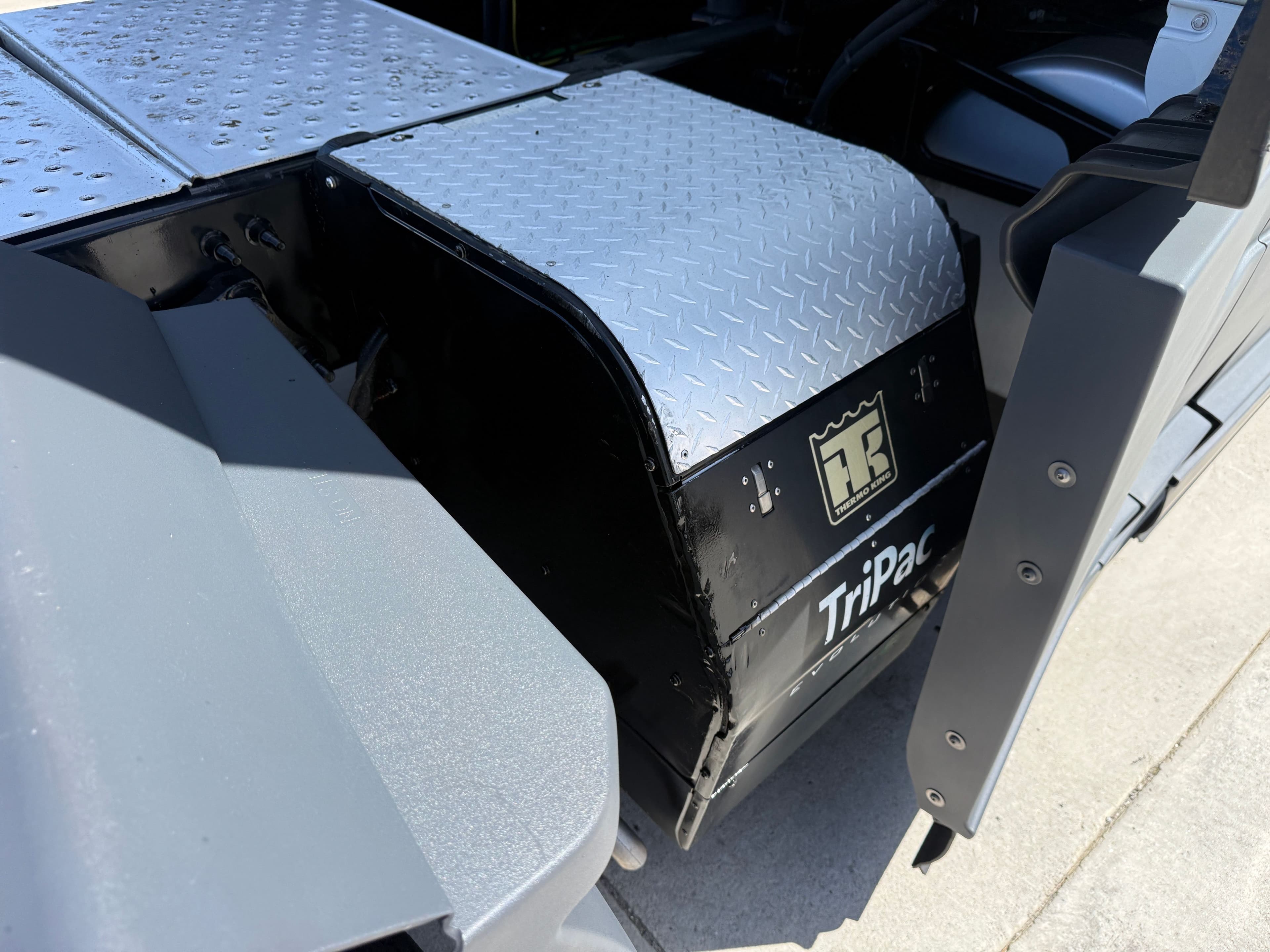 2021 Freightliner Cascadia 126 image 14