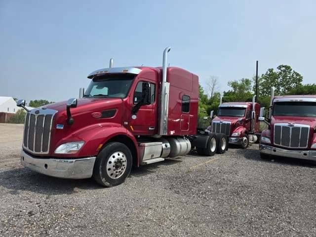 2020 Peterbilt 579 image 1
