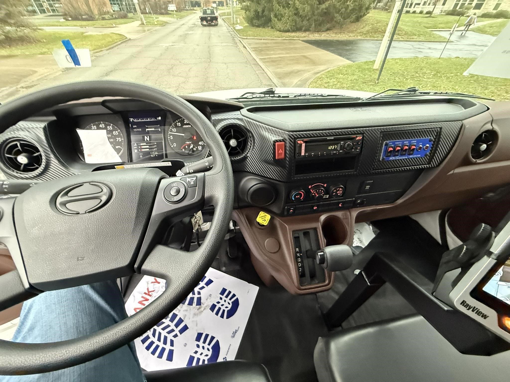 2025 HINO L6 120020 image 18