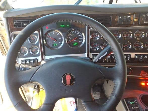 2026 Kenworth W900 image 18