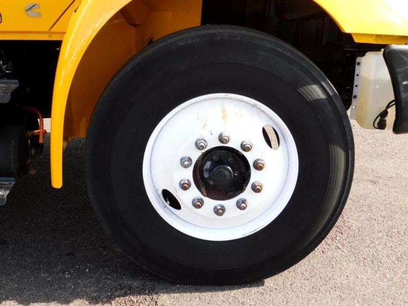 2019 International 4300 image 24