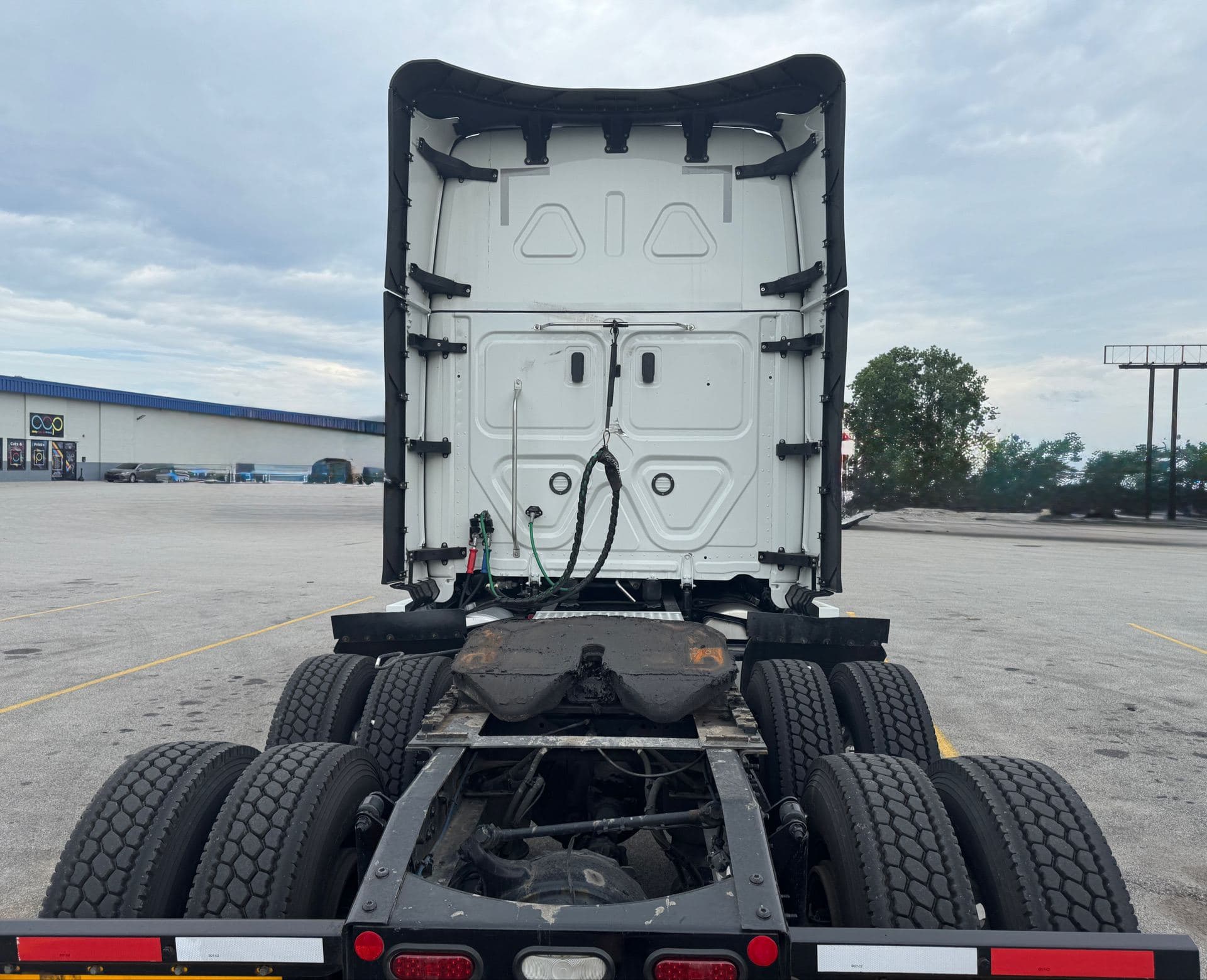 2022 Freightliner Cascadia 126 image 5