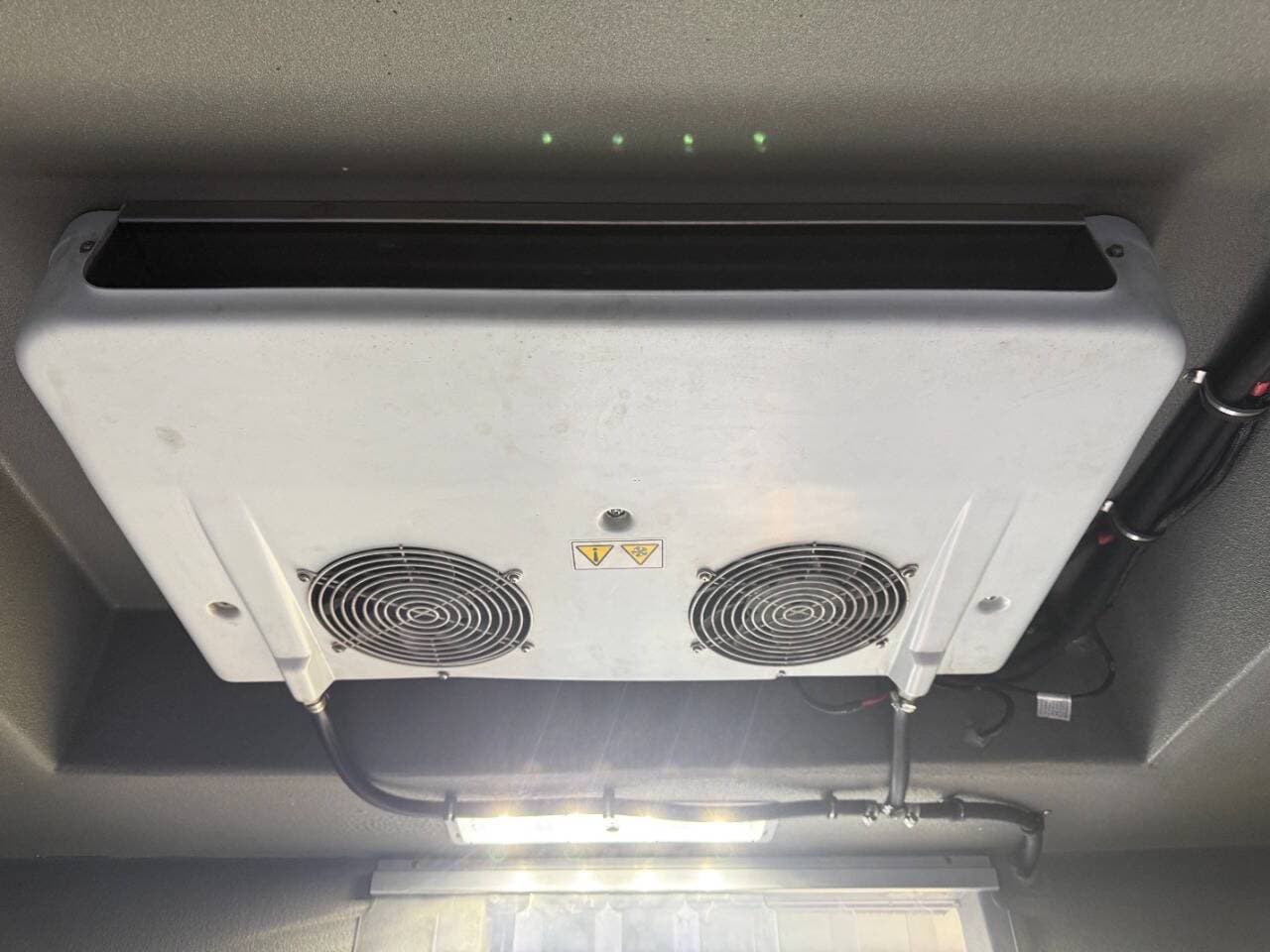 2018 Freightliner MT45 image 20