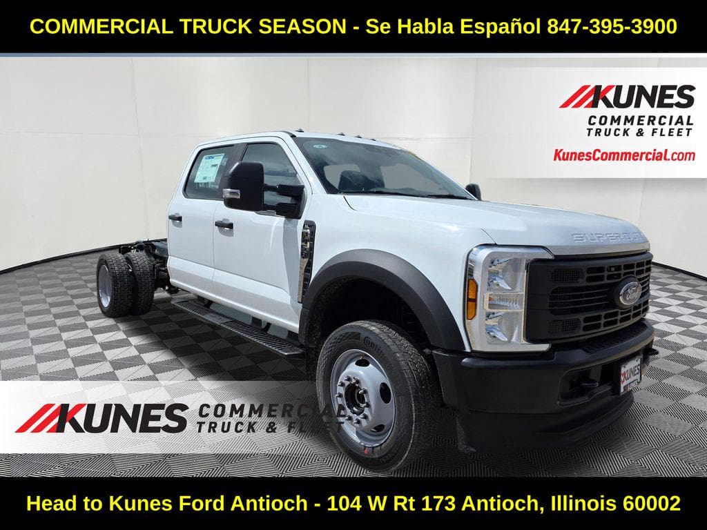2026 Ford F-450SD XL DRW CAB CHASSIS image 1