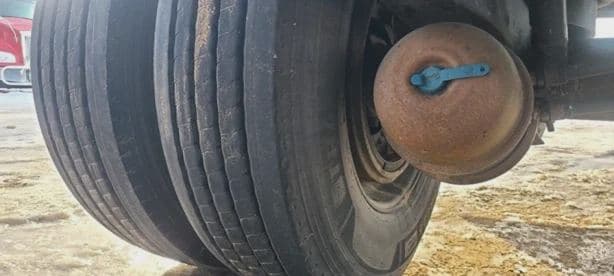 2019 UTILITY 53 ft x 102 in Combination image 10