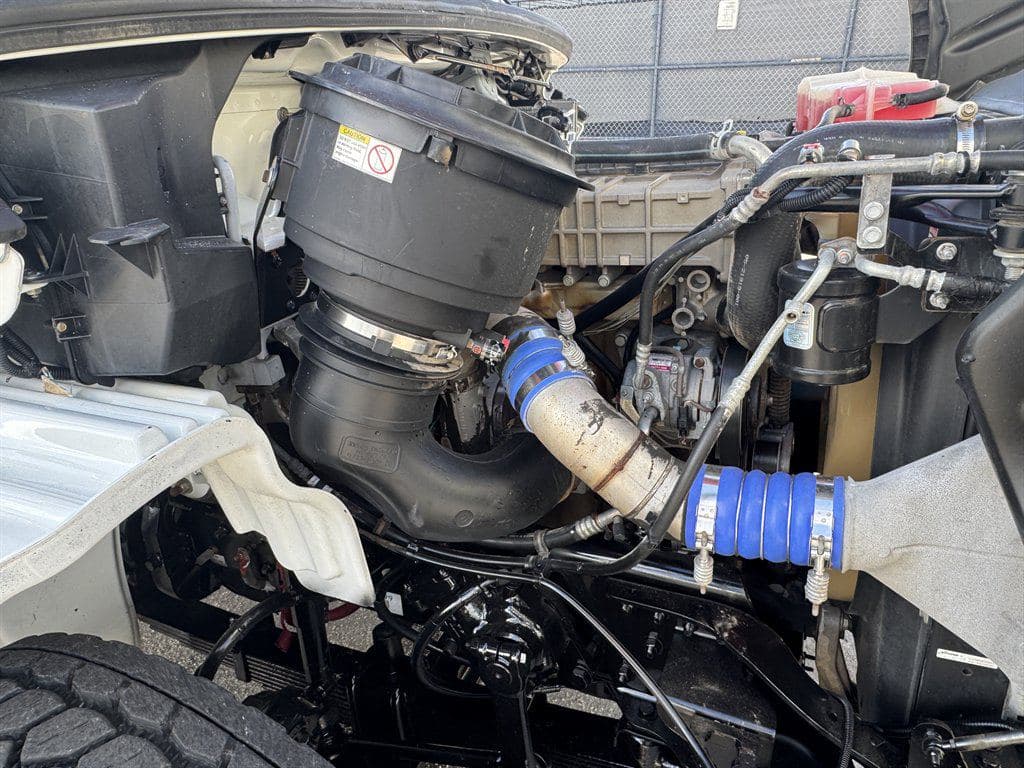 2015 Freightliner M2-112 image 50