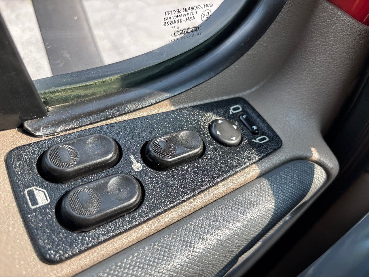 2020 Freightliner Cascadia 125 image 16