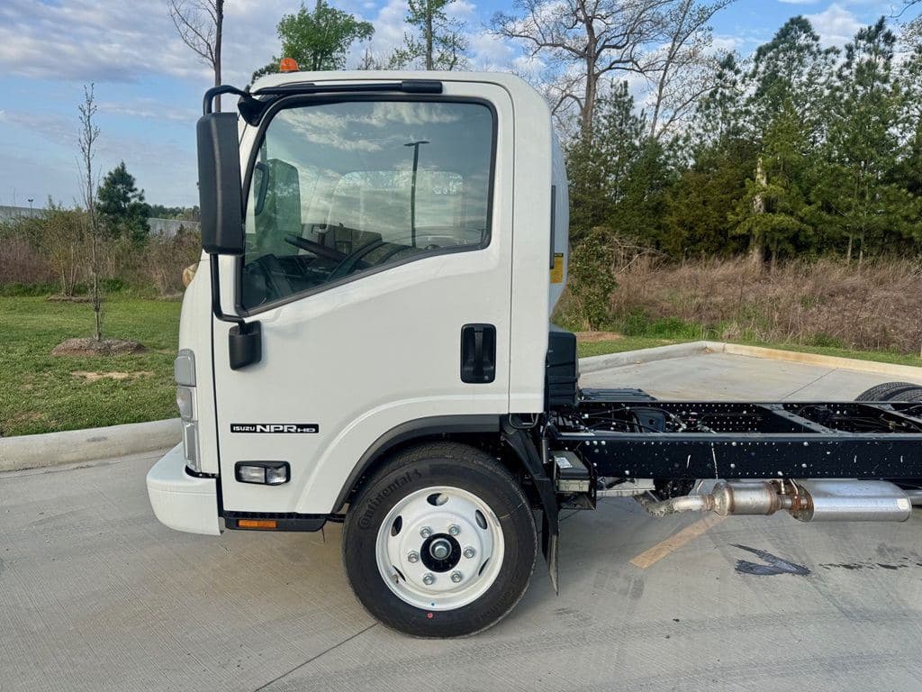 New 2026 ISUZU NPR-HD image 7