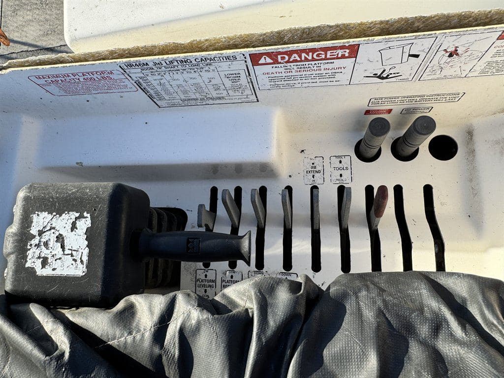 2015 Freightliner M2 106 image 29